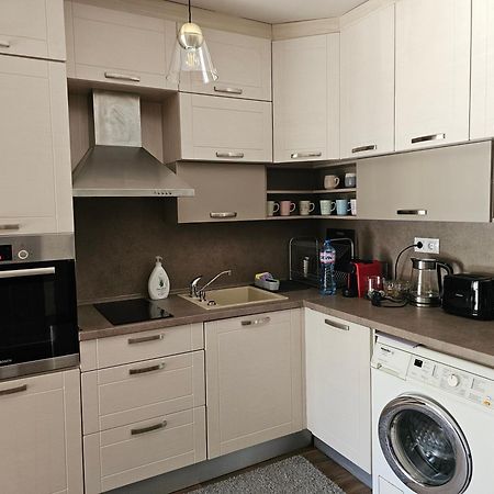 Bright Inn - Holiday & Business Apartment Sofia Esterno foto