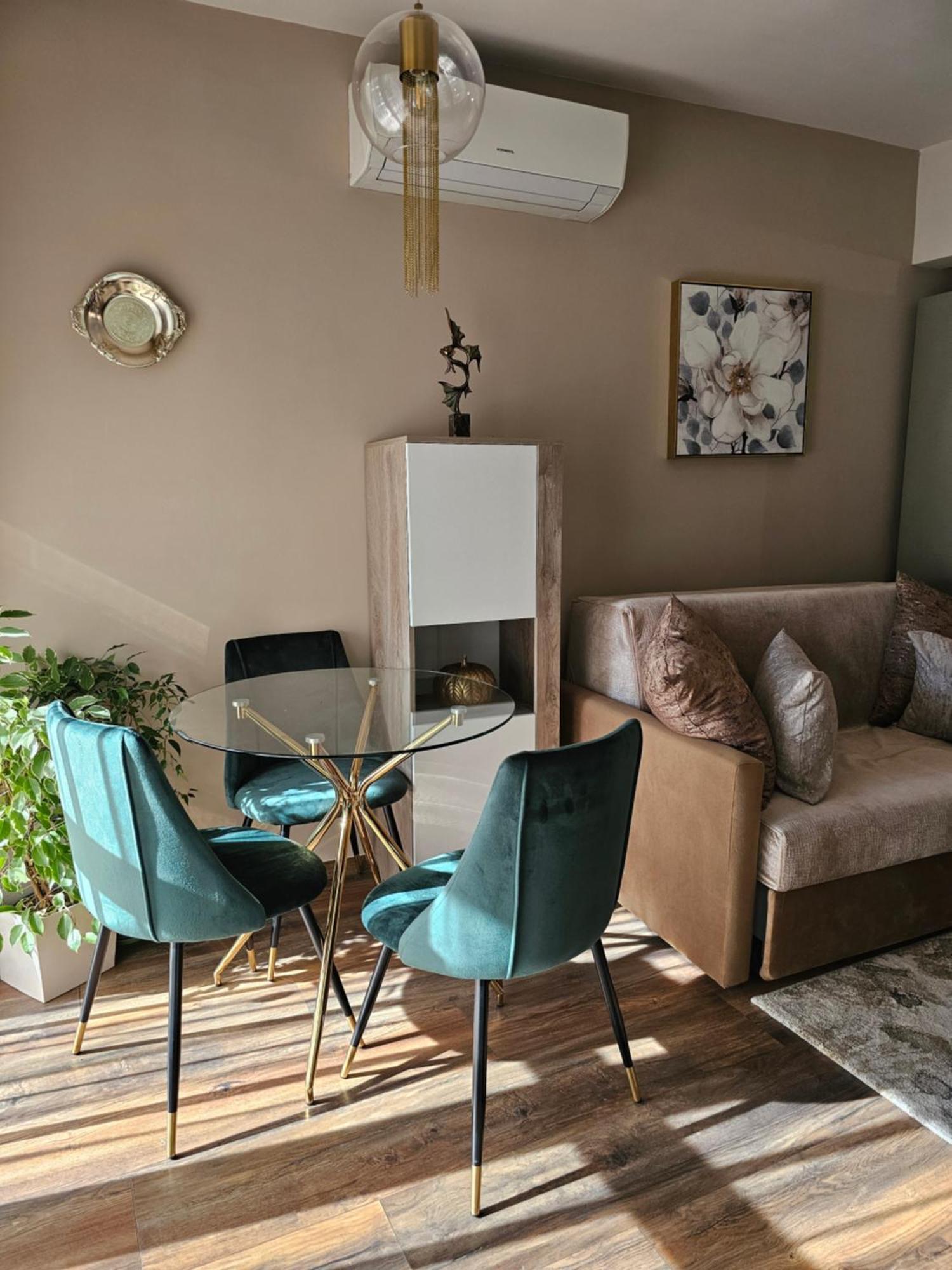 Bright Inn - Holiday & Business Apartment Sofia Esterno foto