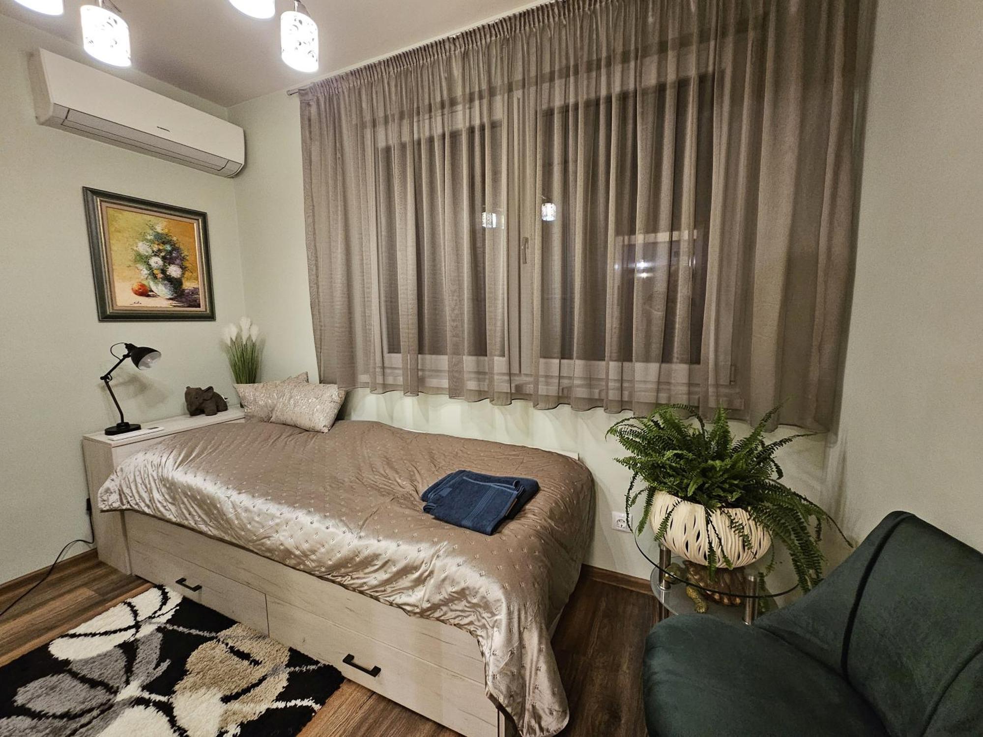 Bright Inn - Holiday & Business Apartment Sofia Esterno foto