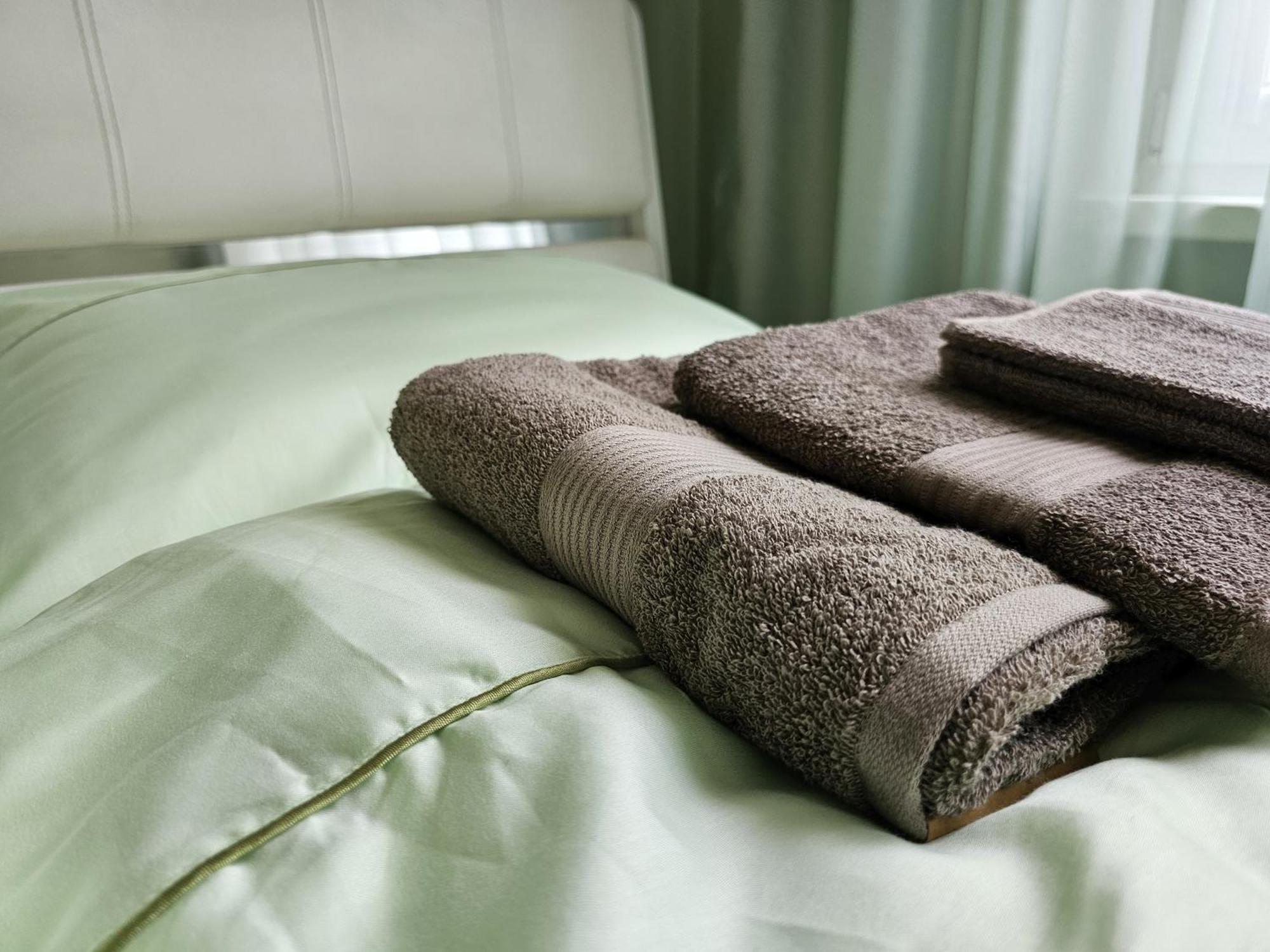 Bright Inn - Holiday & Business Apartment Sofia Esterno foto